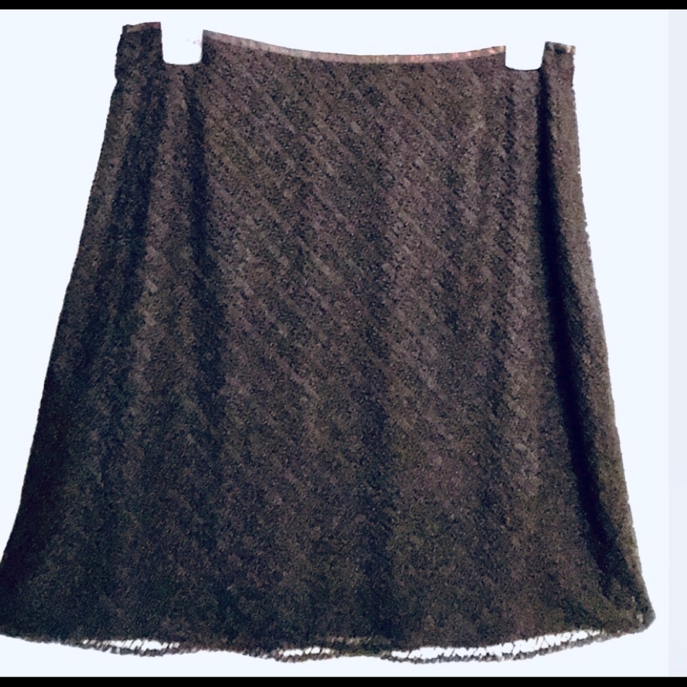 NY&Co Black mini skirt closes and clasps at side